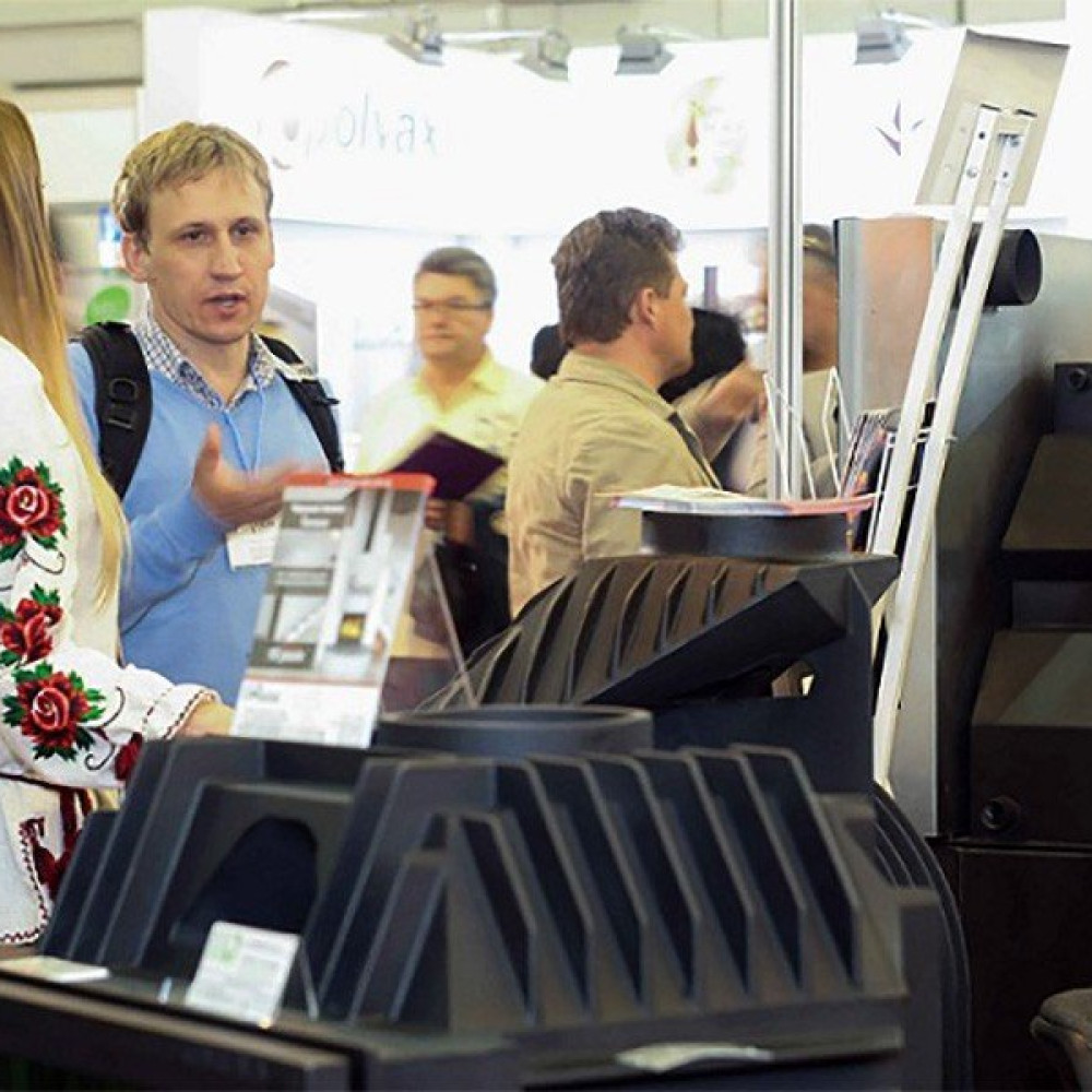 камины Тарнава на выставке в Киеве